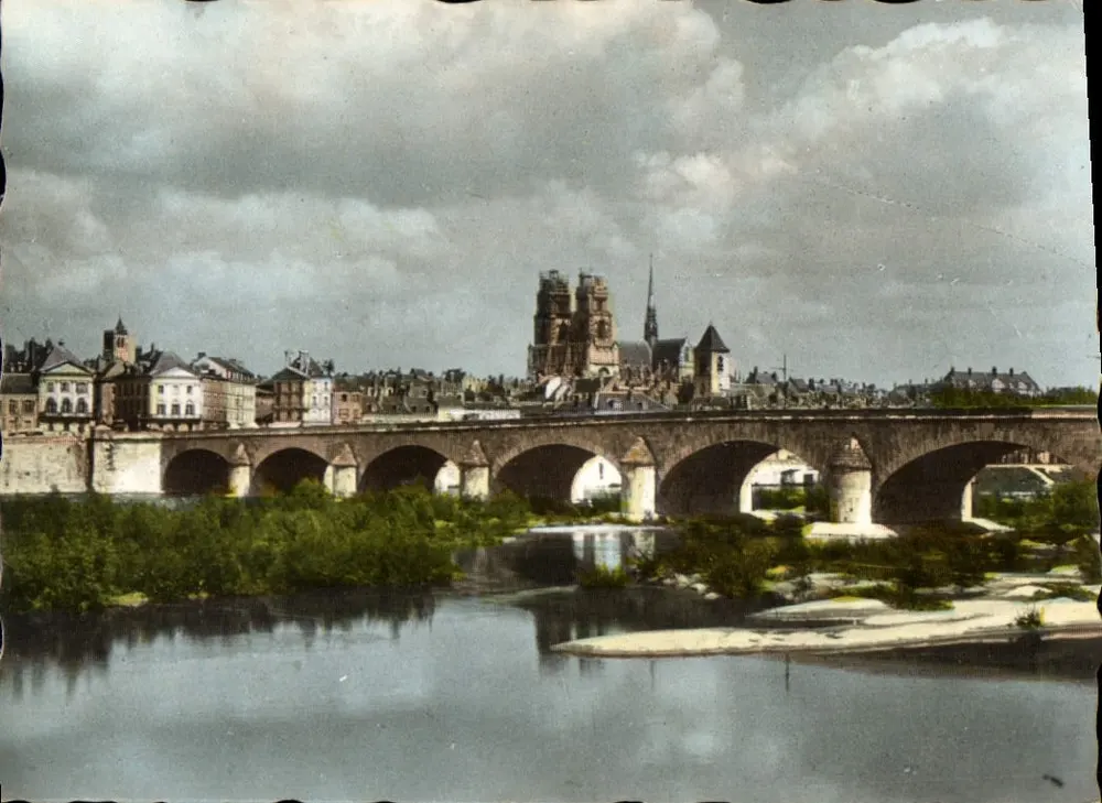 Orléans — Allgemeine Ansicht. Die Brücke über die Loire und die Kathedrale — Éditions de Luxe « Estel » n° 2431 - Vorderseite
