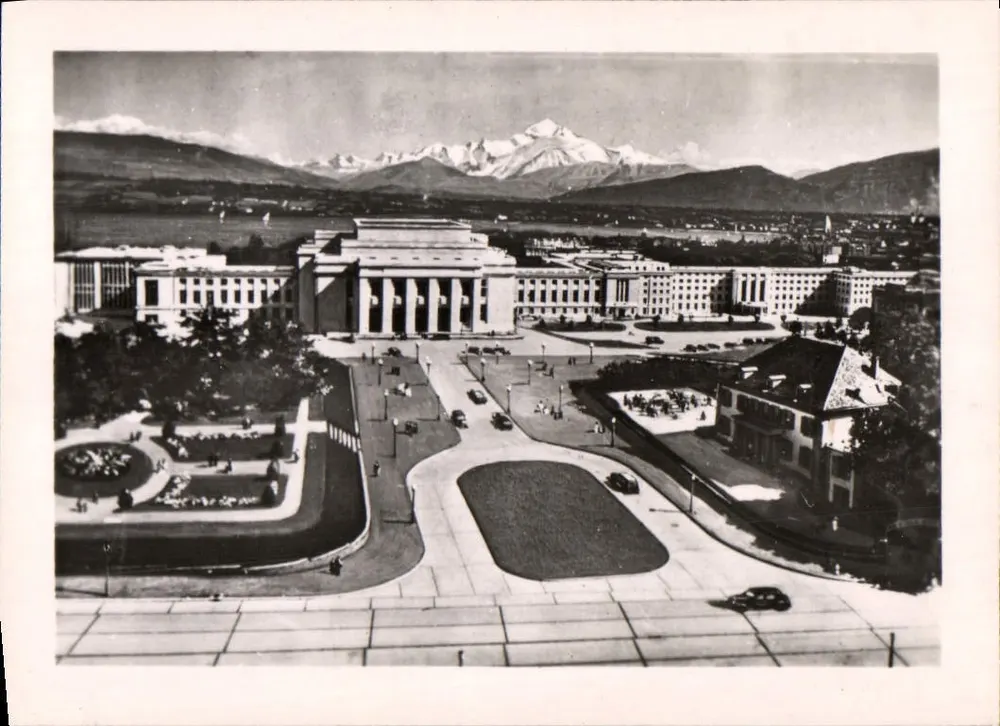 Palast der Nationen in Genf — Mont Blanc - Vorderseite