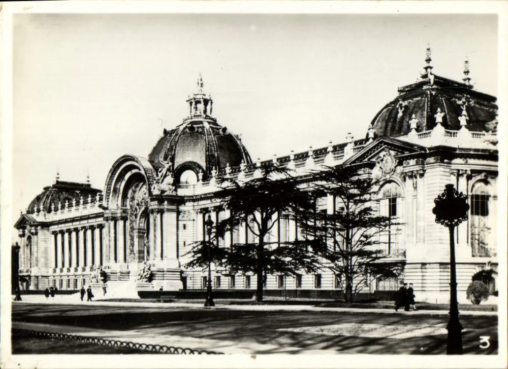 Paris — O Petit Palais - Frente