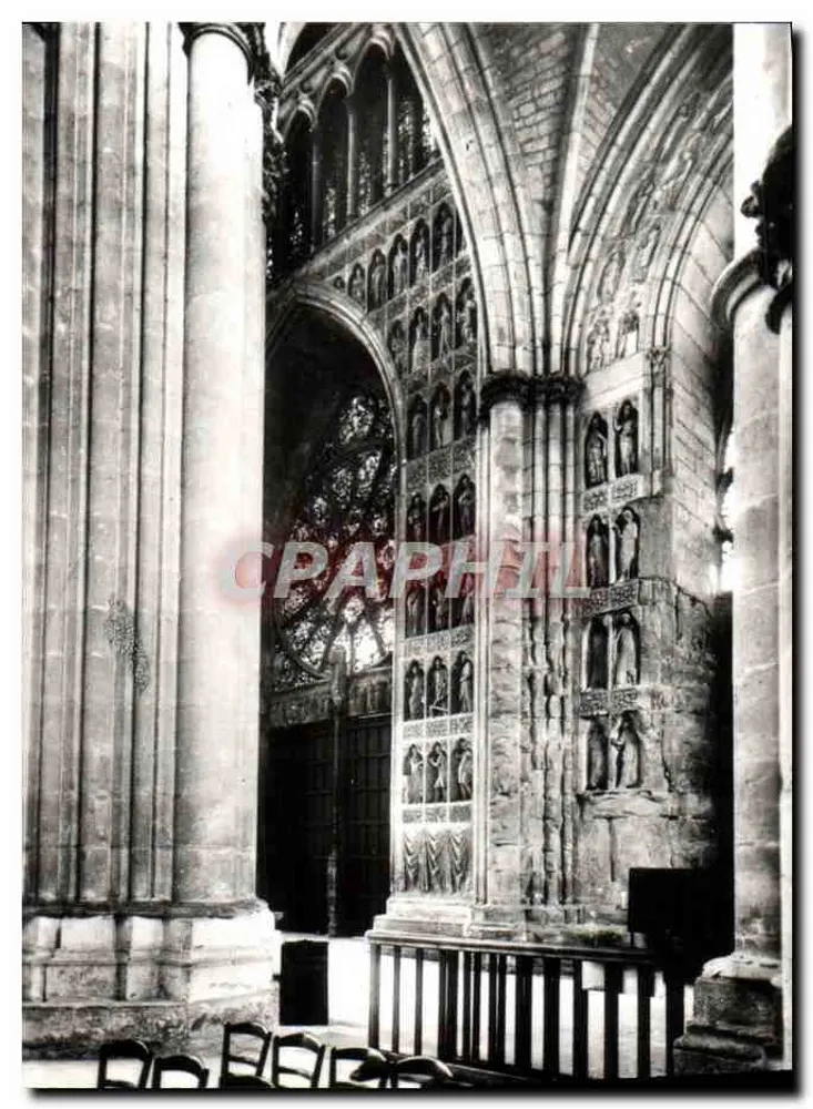 Reims — Innenansicht des zentralen Portals der Kathedrale Notre-Dame - Vorderseite