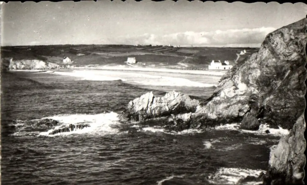 Baía dos Falecidos — praia — Les Editions JEAN - Frente