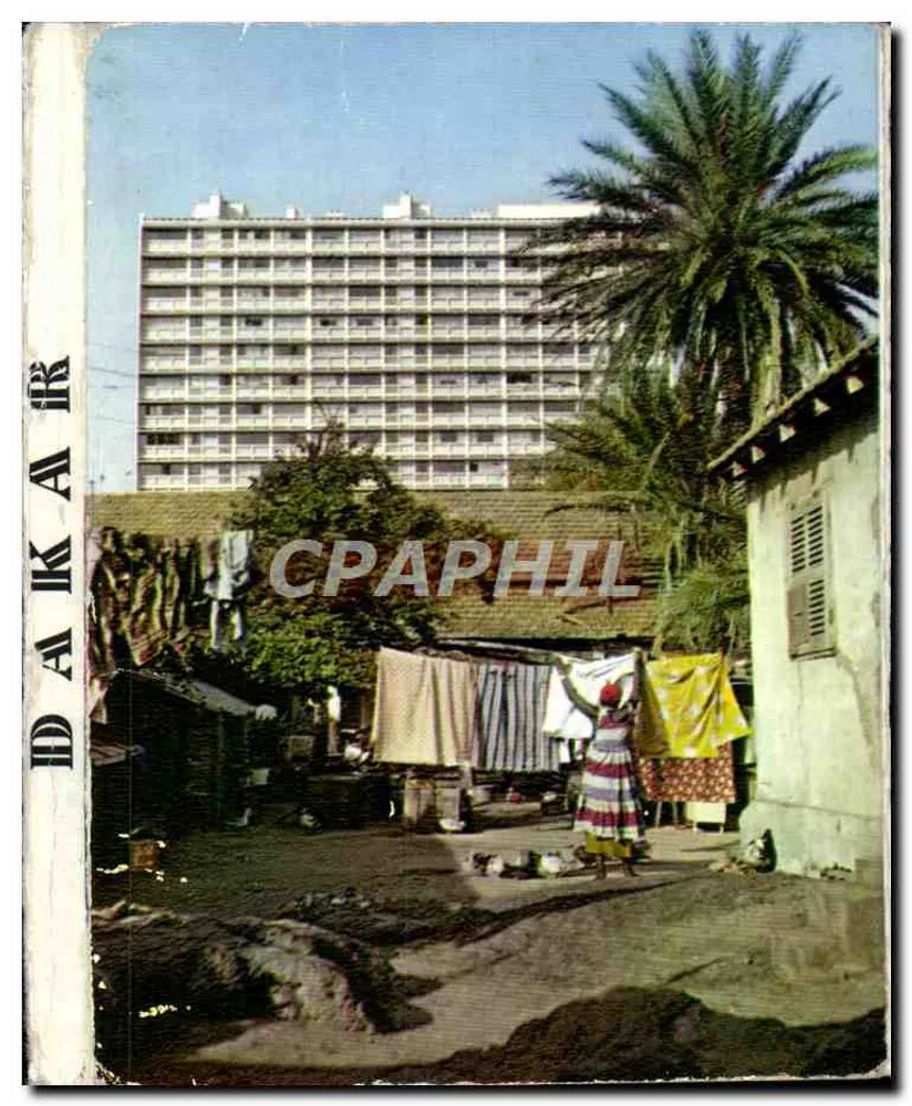 Dakar — Kontrast mit dem Gebäude der Air France — unbekannter Verlag - Vorderseite