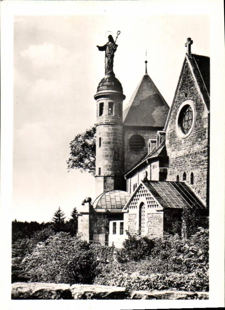 Mont Sainte-Odile — A Terrasse (Estátua de Santa Odile abençoando a Alsácia) - Frente