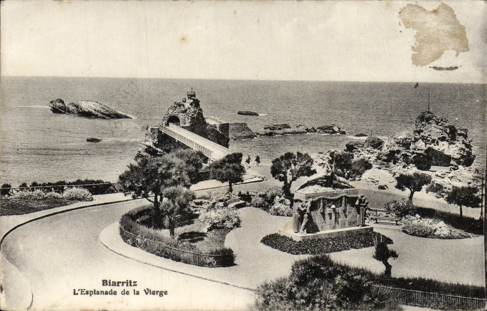 Biarritz — L'Esplanade de la Vierge — éditeur I. Jugond, Biarritz - Frente