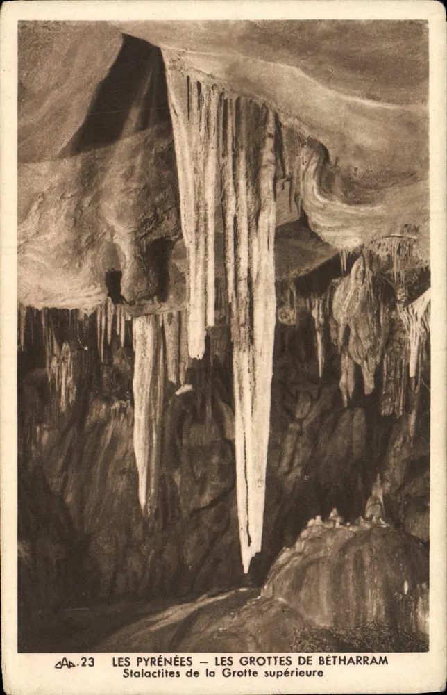 Die Pyrenäen — Die Höhlen von Bétharram — Stalaktiten der oberen Höhle — Verlag A.P. 23 - Vorderseite