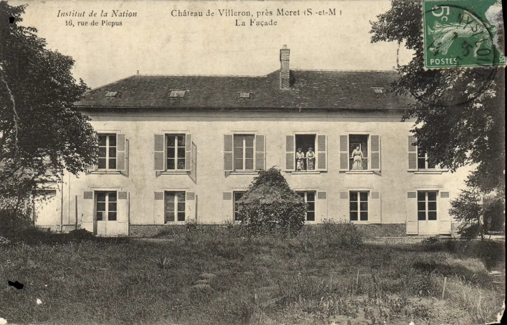 Château de Villeron, près Moret (S.-et-M) — La Façade — Institut de la Nation, 16, rue de Picpus - Frente