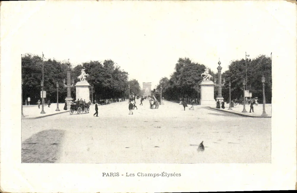 PARIS - Les Champs-Élysées — vista da entrada com colunas e estátuas — editor não identificado - Frente