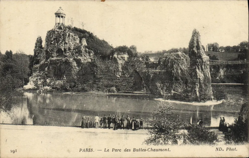 PARIS — O Parque das Buttes-Chaumont — ND. Fot. - Frente