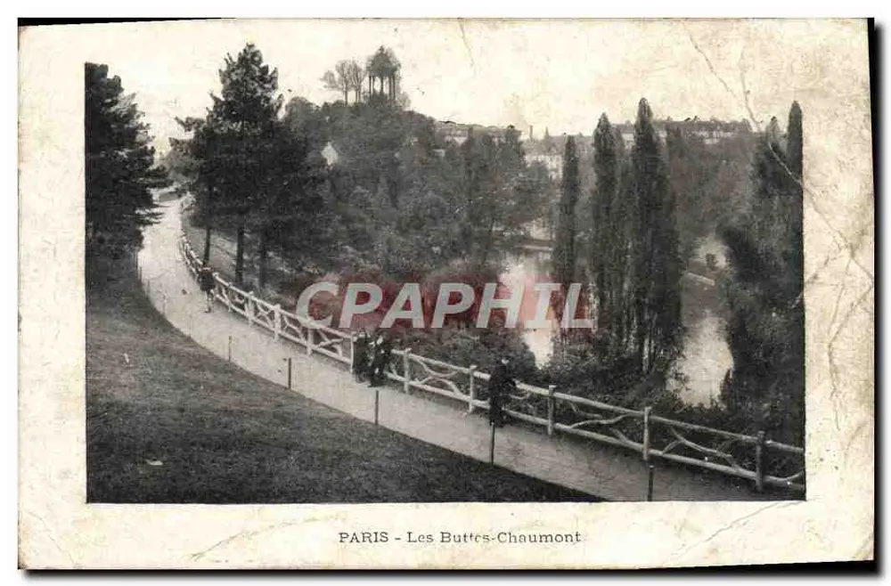 PARIS - Les Buttes-Chaumont — vue du sentier bordé de cyprès et du lac, éditeur PARIS - Les Buttes-Chaumont - Frente