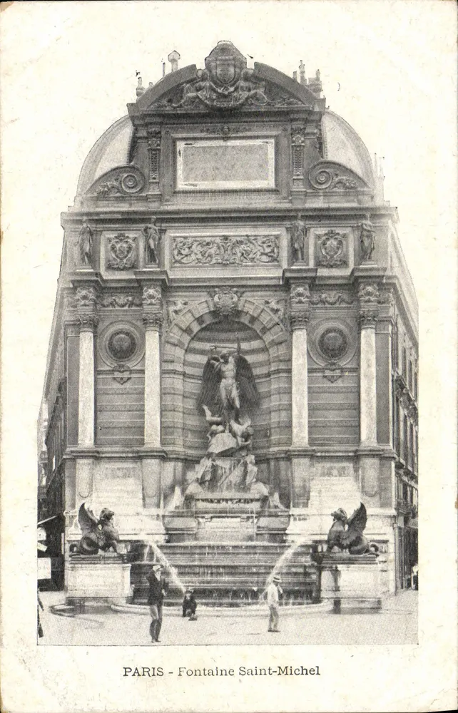 PARIS - Fontaine Saint-Michel — vista arquitetônica ornada de esculturas — editor não identificado - Frente