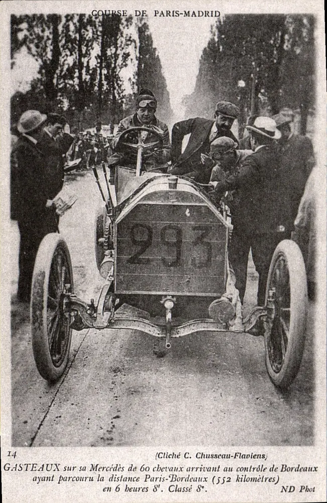 Rennen von Paris nach Madrid — Gastéaux in seinem 60-PS-Mercedes, der am Kontrollpunkt Bordeaux ankommt — Foto von C. Chusseau-Flaviens - Vorderseite