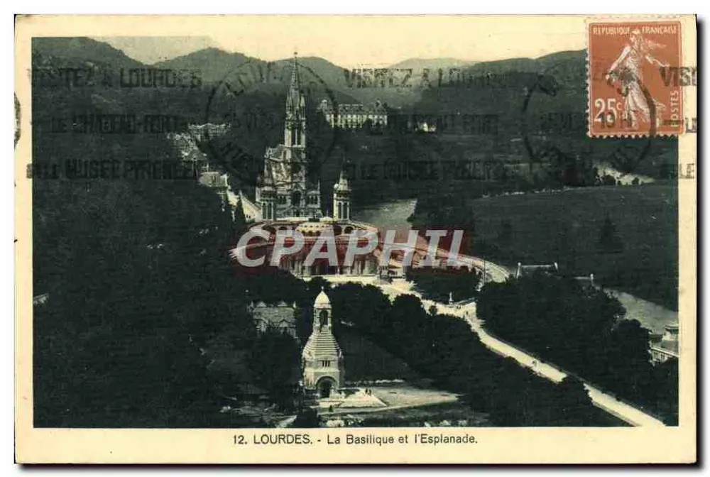 Lourdes - A Basílica e a Esplanada — editor: Carte Postale des Arts Phanématiques - Frente