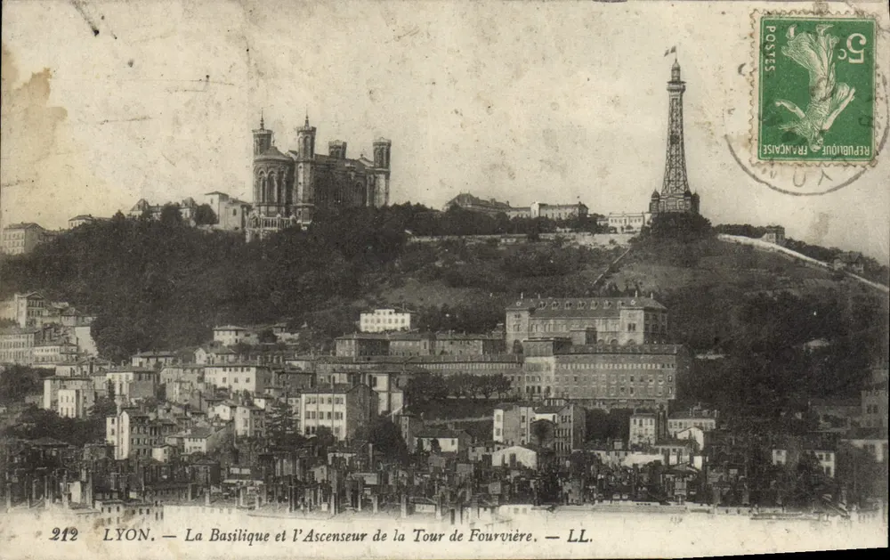LYON — La Basilique et l'Ascenseur de la Tour de Fourvière — LL. N° 212 - Vorderseite