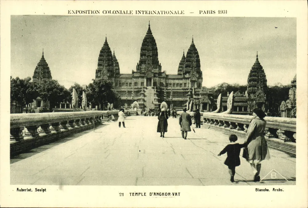 Templo de Angkor-Vat — Exposição Colonial Internacional — Paris 1931 — Editor: Blanche, Archs. n°21 - Frente