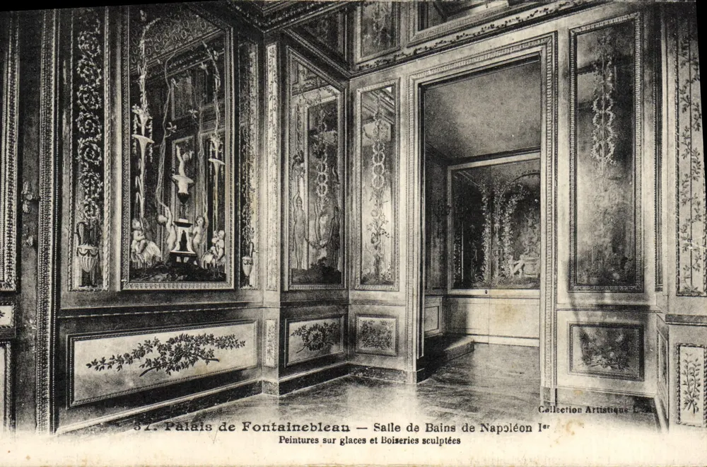 Palast von Fontainebleau — Badezimmer von Napoleon I. — Gemälde auf Spiegeln und geschnitzte Holzvertäfelung — Künstlerische Sammlung L - Vorderseite