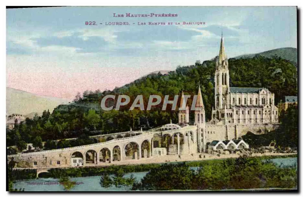Lourdes - Die Rampen und die Basilika — Verlag: Théodore Lissard, Nr. 822 - Vorderseite