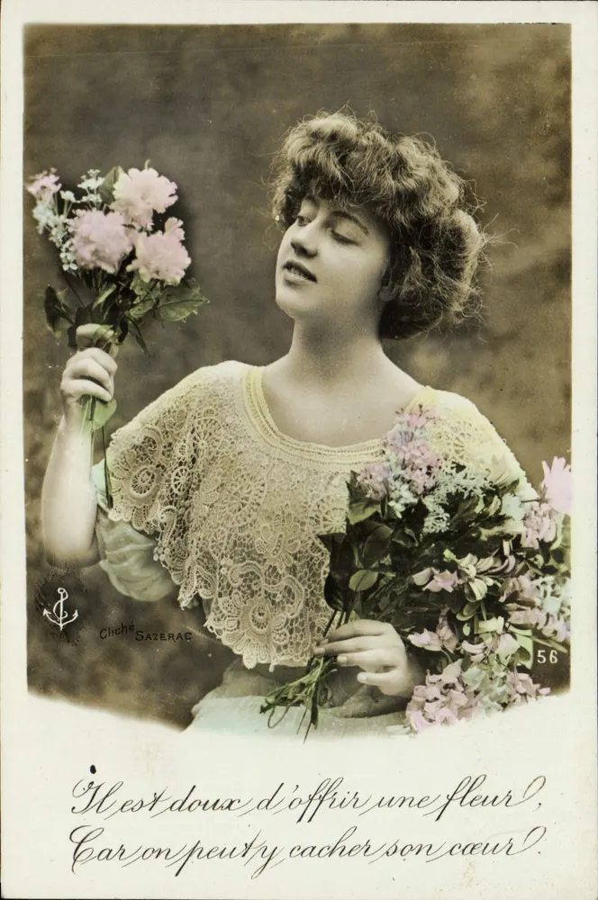 Jeune femme offrant des fleurs — Cliché Sazérac n°56 - Recto