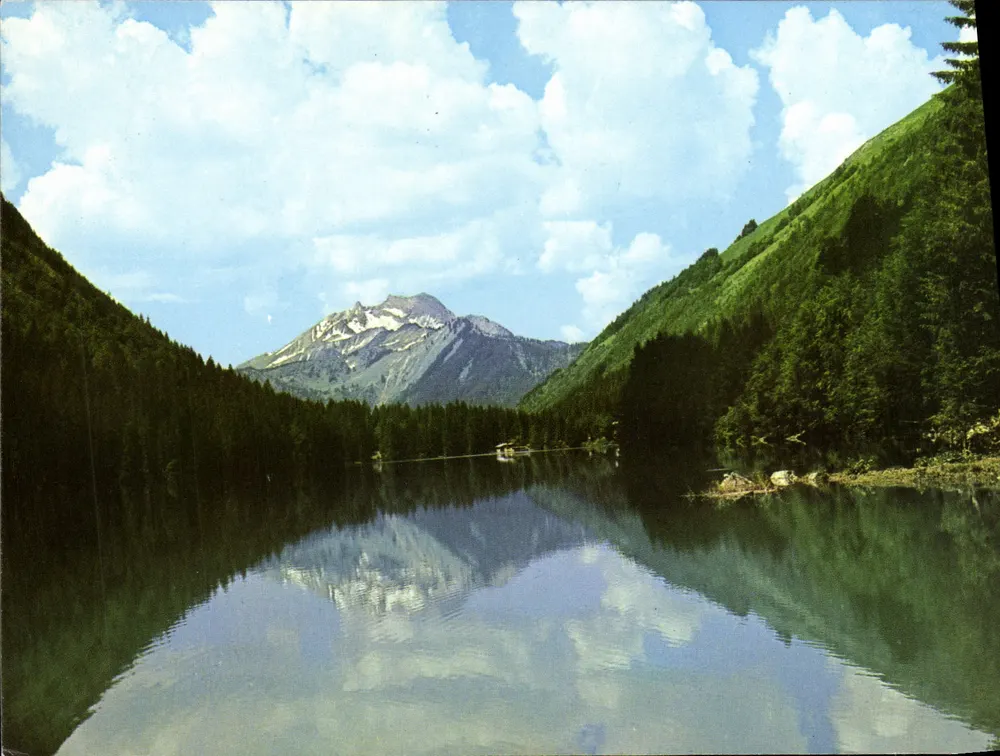 Lago de Nourbier nas Alpes — Reflexos em um lago de montanha — Impressor Mâcon - Frente
