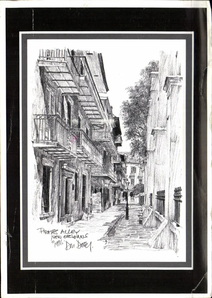 Pirates Alley, New Orleans — vue en perspective d'une rue étroite bordée de bâtiments à balcons — dessin de Don Davey, 1916 - Anverso