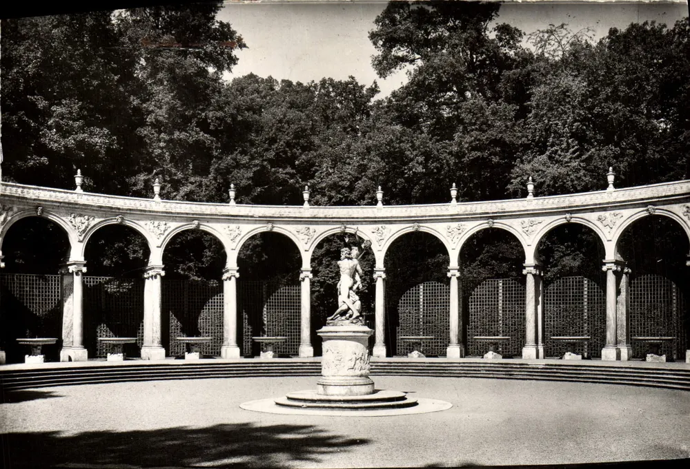 Die Gärten des Schlosses — Die Colonnade (Girardon) — Historischer Dienst — Nr. 178 - Vorderseite