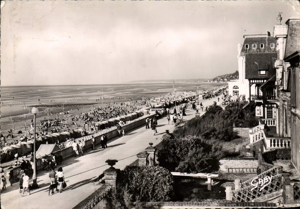 Cabourg — A Praia — Editor Caby - Frente