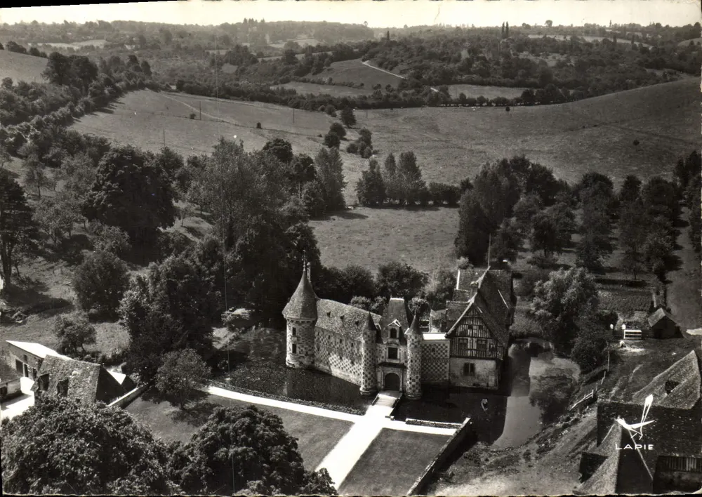St-Germain-de-Livet — O Castelo — Edição LAPIE - Frente