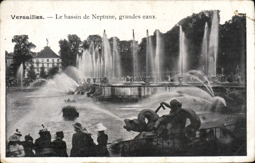 Versailles — Der Bassin des Neptun, Große Wasserstätte - Vorderseite
