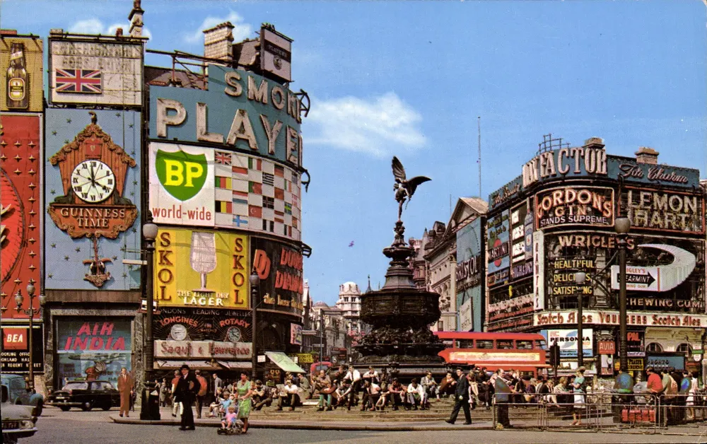 Piccadilly Circus — Londres — The Photographic Greeting Card Co. Ltd. n°1316 - Frente