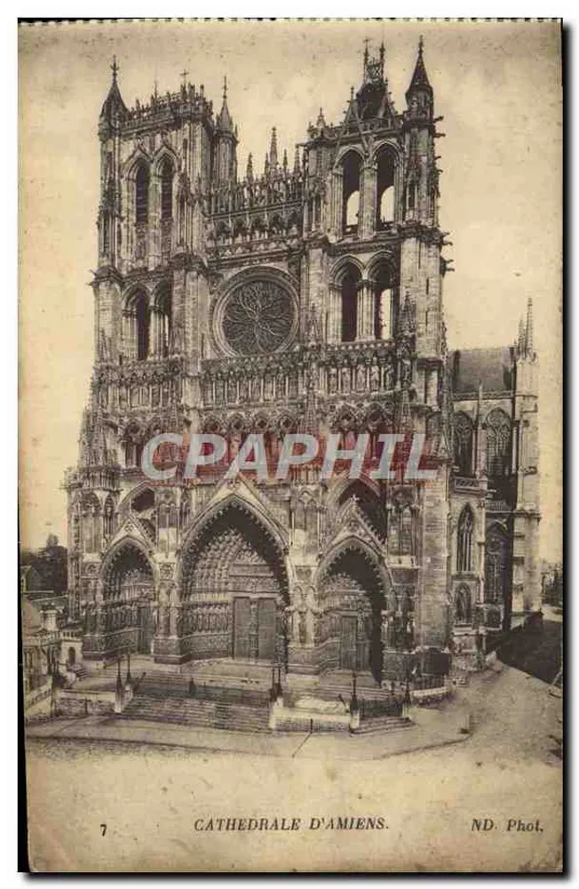 Catedral de Amiens — fachada gótica — ND. Fot. - Frente