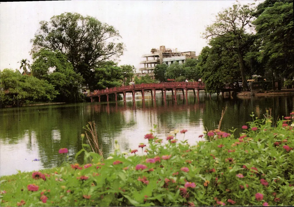 Cầu Thê Húc — Ponte de Thê Húc — n°6 - Frente