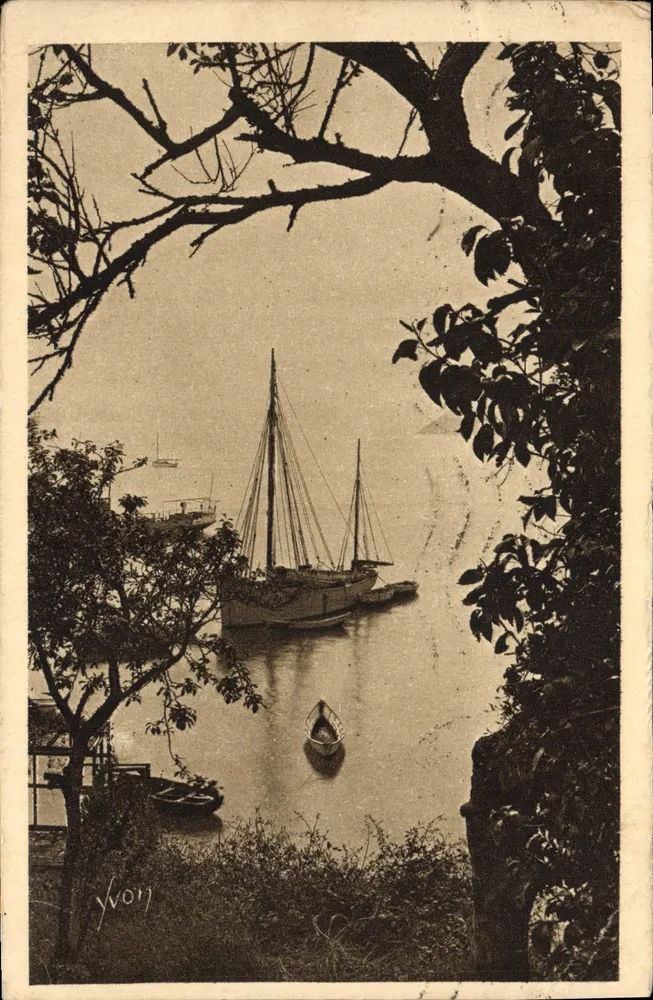 Hafen von La Trinité-sur-Mer — Ansicht des Hafens von einem bewachsenen Promontorium aus — Édition d'Art YVON - Vorderseite