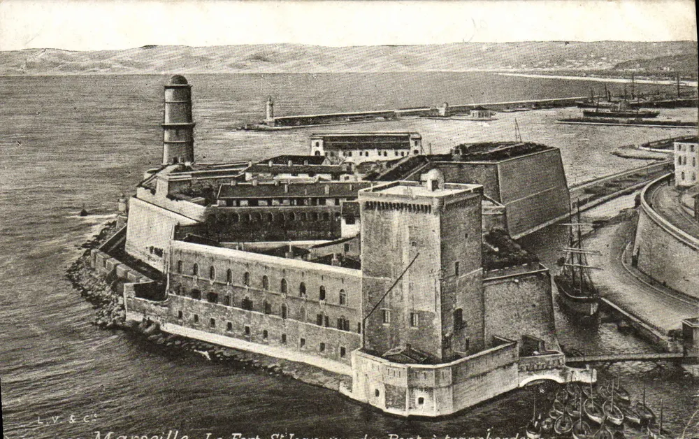 Marseille — Der Fort Saint-Jean aus der Sicht des zu Überquerenden Ports — L.V.&C.A. - Vorderseite