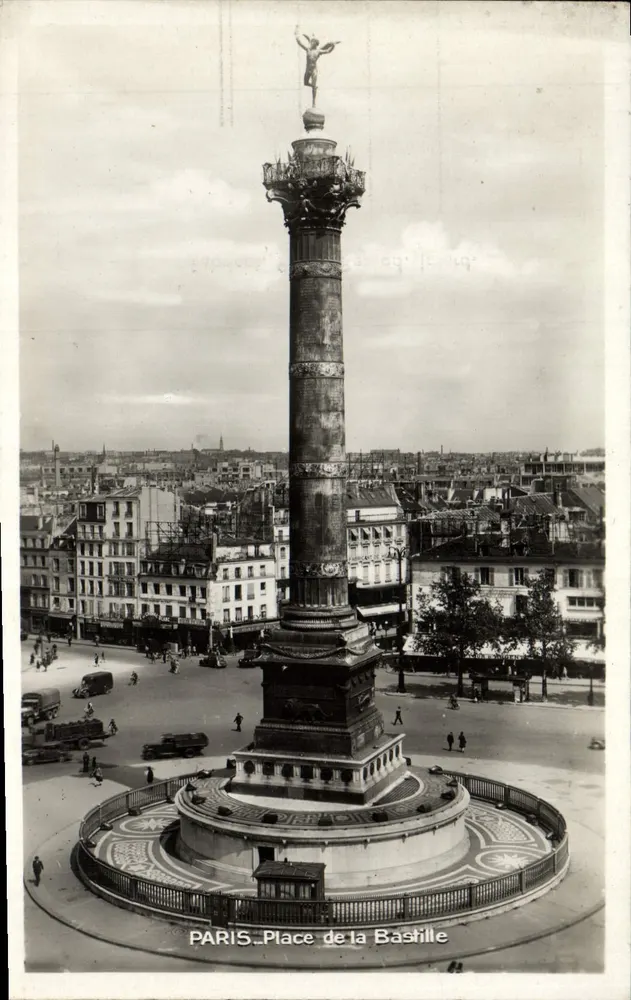Paris — Place de la Bastille — Fabricat. France Reprod. Interd. - Frente