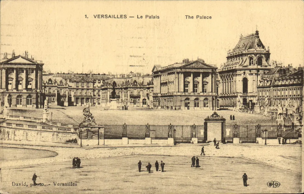 Versailles — O Palácio — David, foto. - Versailles - Frente