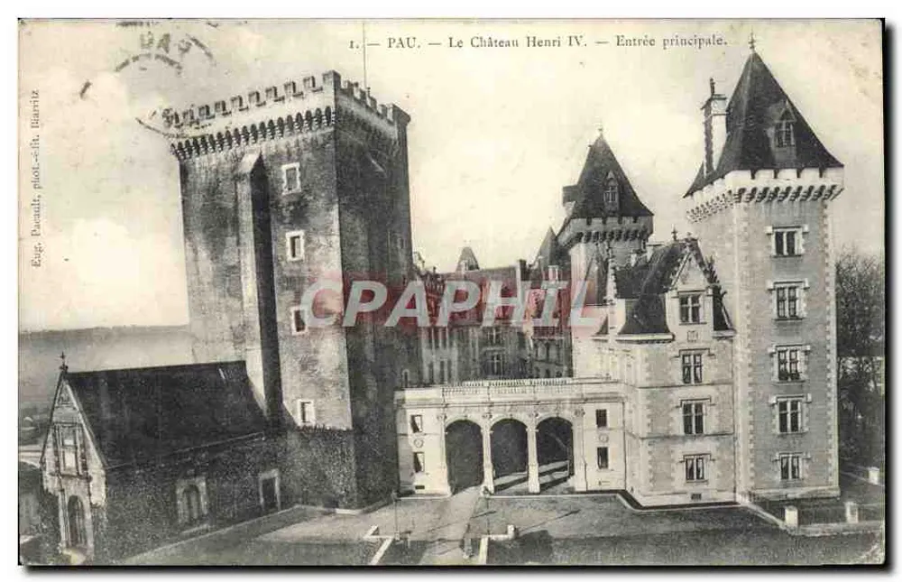 Pau — Schloss Henri IV — Haupteingang — Édige Evaulle, phot. Béarniz - Vorderseite