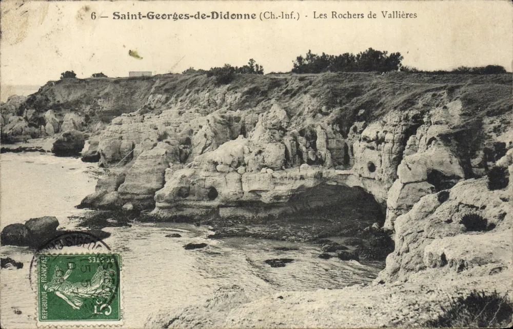 Saint-Georges-de-Didonne (Ch.-Inf.) — Les Rochers de Vallières — éditeur imprimeur non visible - Vorderseite