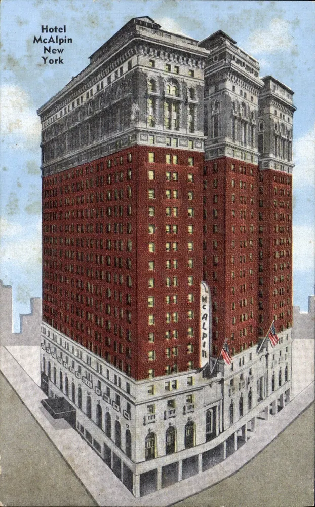 Hotel McAlpin — New York — uitgever Kropf Co. Milwaukee - Voorkant
