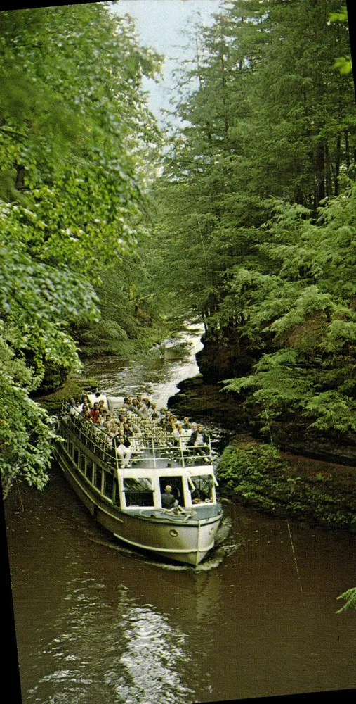 Kanal des kalten Wassers — Wisconsin Dells — Verlag H. H. Bennett Studio - Vorderseite