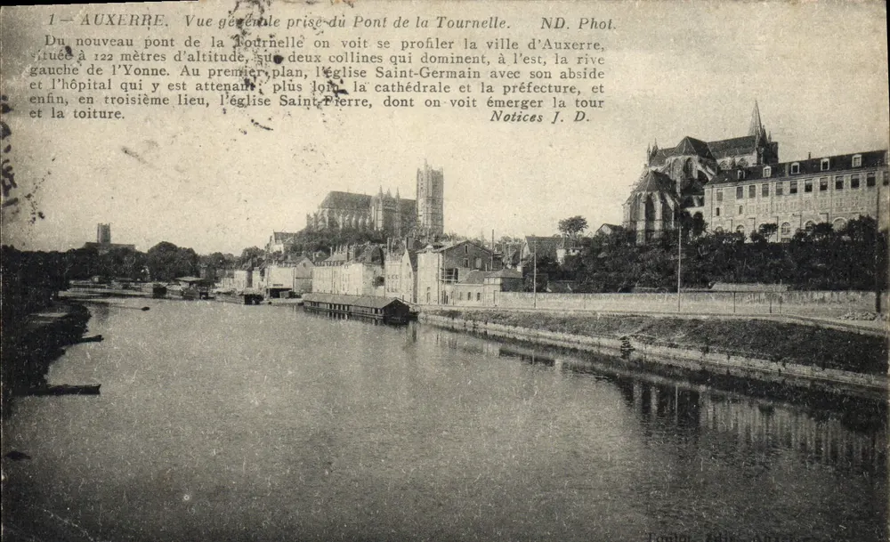 Auxerre — Allgemeiner Blick vom Tournelle-Brücke — ND. Fotografie - Vorderseite