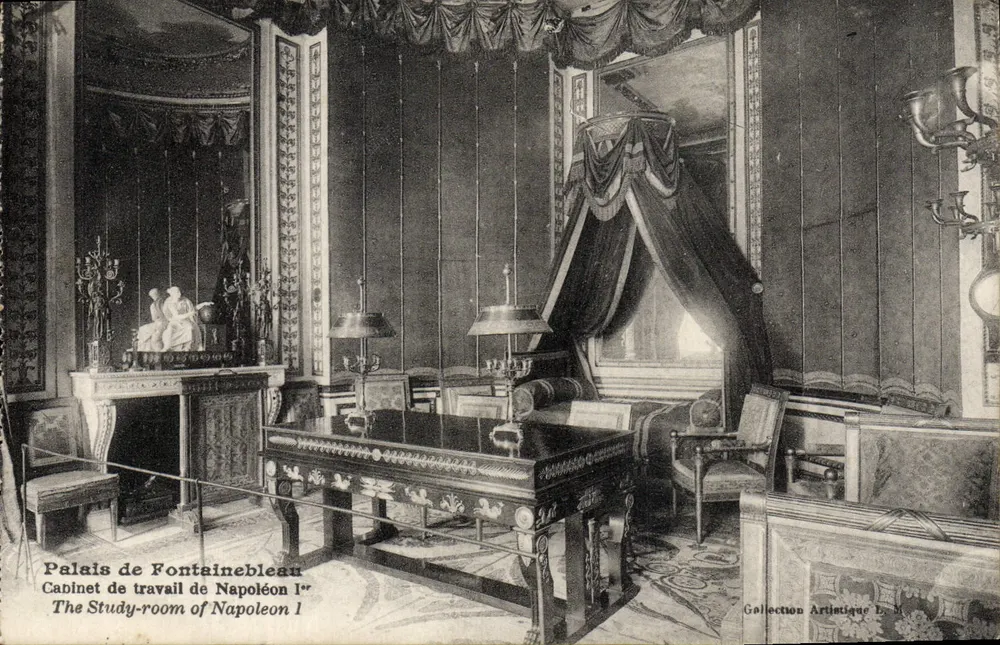 Schloss Fontainebleau — Studierzimmer von Napoleon I. — Künstlerische Sammlung L. M. - Vorderseite