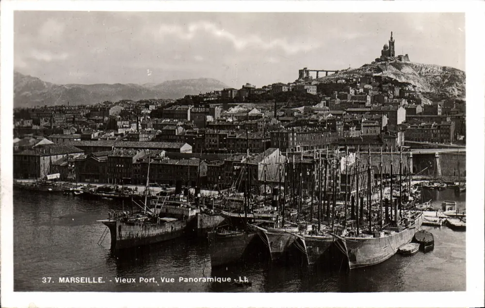 Marseille - Vieux Port, Panoramische Ansicht — Verlag Mangarin, n° 37 - Vorderseite