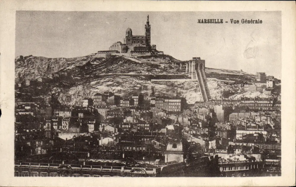 Marseille — Vue Générale — éditeur imprimeur non identifié - Frente