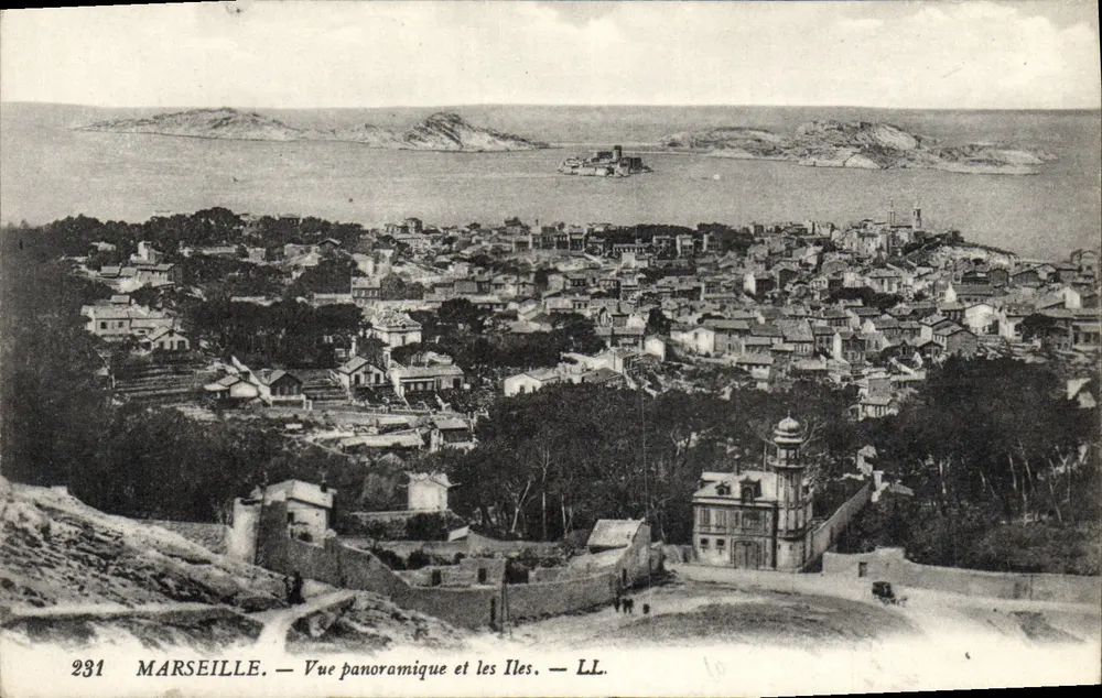Marseille — Vue panoramique et les Îles — LL. — N° 231 - Recto