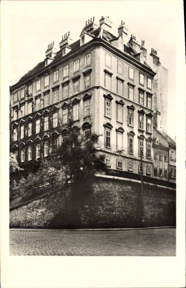 Pasqualati-Haus — dom Beethovena — Wien, Mölkerbastei 8 - Awers