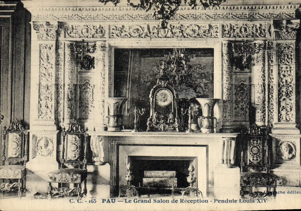 PAU — Der Große Empfangssaal — Pendel im Stil Louis XIV — C.C. - 465 - Vorderseite