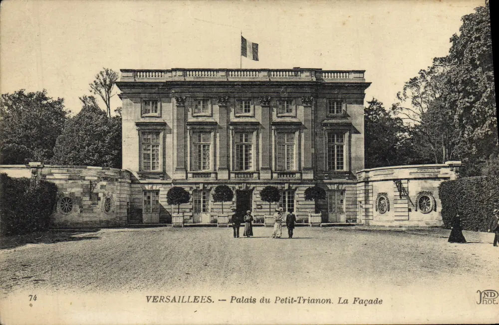 Versailles — Paleis van het Petit-Trianon. De Gevel — JND Fot. - Voorkant
