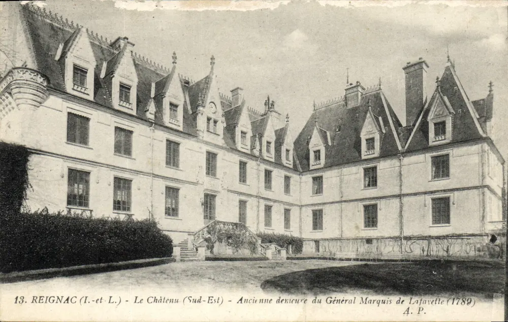 Reignac (Indre-et-Loire) - Das Schloss (Südosten) - Ehemalige Residenz des Generals Marquis de Lafavette (1789) - A.P. - Vorderseite