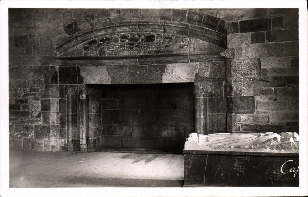 Dinan — Château de la Duchesse Anne — Speisesaal — Castle Edition - Vorderseite
