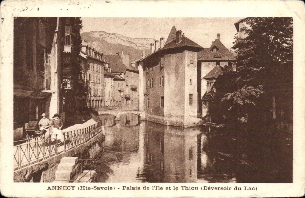 Annecy (Hte-Savoie) - Palast der Insel und der Thiou (Stauwehr des Sees) - Vorderseite
