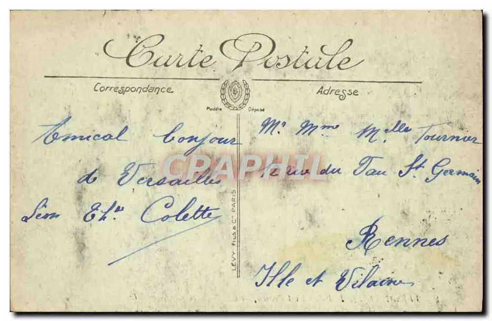 Versalhes — O Palácio em Voo de Avestruz — LL. - Verso